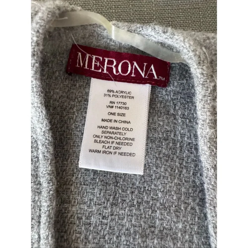 Merona lightwieght grey poncho scarf osfm